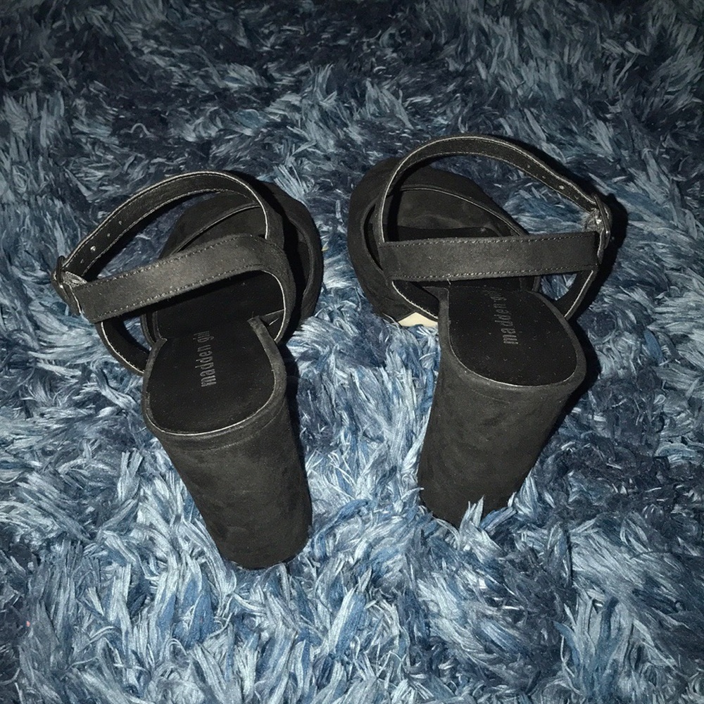 Platform Sandals - Picture 3 of 5